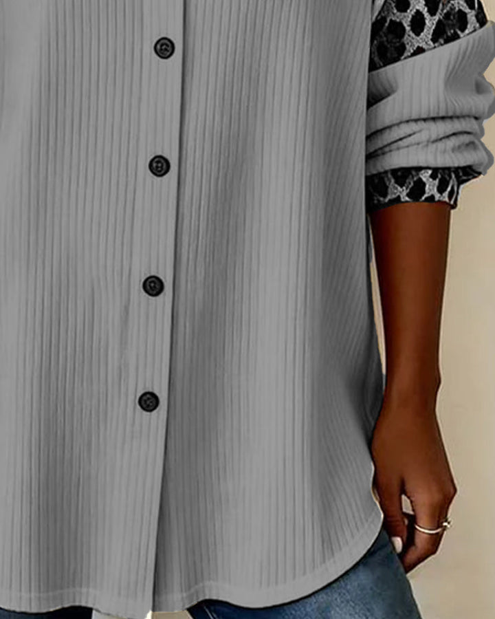 Laura | Camisa con botones y estampado de leopardo